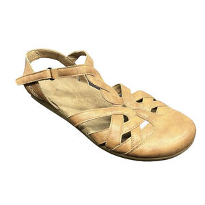 Drexlite Tan Faux Leather Sandals Flat Sling Back Closed Toe Womens 11 M
